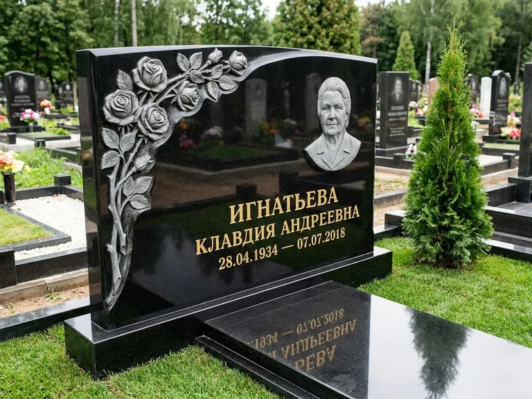 Памятник с барельефом — выполненная работа 45 в Иркутске