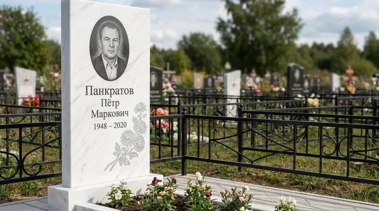 Памятник с гравировкой хризантем — выполненная работа «Панкратов» в Иркутске