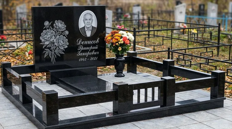 Памятник с гравировкой пионов — выполненная работа «Денисов» в Иркутске