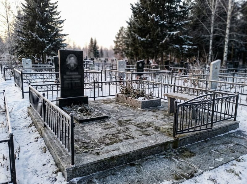 Благоустройство могилы в Иркутске — пример 3