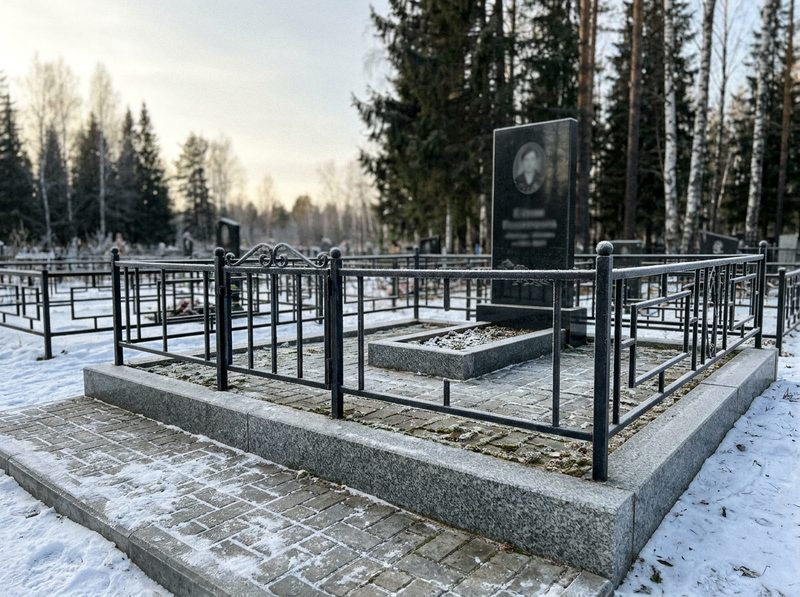 Благоустройство могилы в Иркутске — пример 4